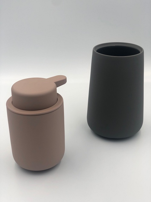 Leather Coating — spraying & coating